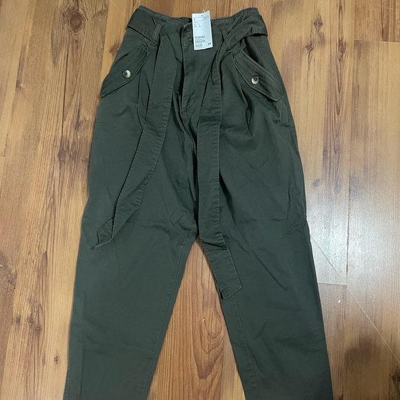 H&m Paper Bag Pants (NWT) - Picture 2 of 4